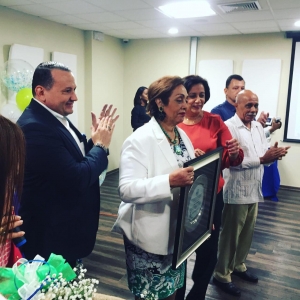 Colaboradores de la DIDA reconocen a su directora Nélsida Marmolejos