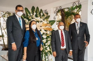 Carolina Serrata Méndez, Directora General de la DIDA participó en ofrenda Floral por Aniversario del PRM