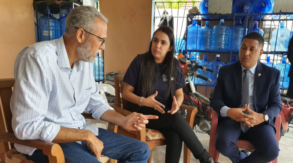 Titular de la DIDA Carolina Serrata Méndez visitó la provincia de La Altagracia para acompañar a los familiares del joven Nahim Contreras Aristy