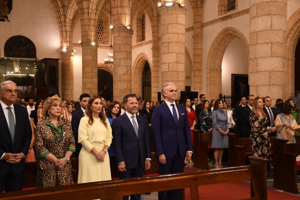 DIDA participa en la celebración de la Misa de acción de gracias por el 22° Aniversario de Grupo Humano, llevada a cabo en la majestuosa Catedral Primada de América.