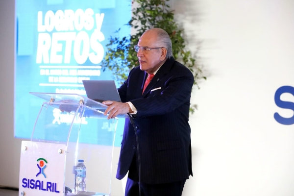 Directora General de la DIDA Carolina Serrata Méndez, elogió los logros y desafíos que ha enfrentado la SISALRIL