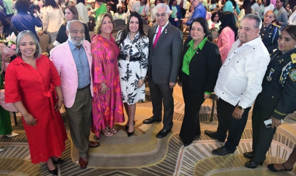 La DIDA apoya actos que resaltan el aporte de la mujer dominicana