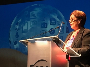 Nélsida Marmolejos, destaca la importancia de abordar la problemática del embarazo en adolescentes y la inclusión social del adulto mayor en los países de América Latina