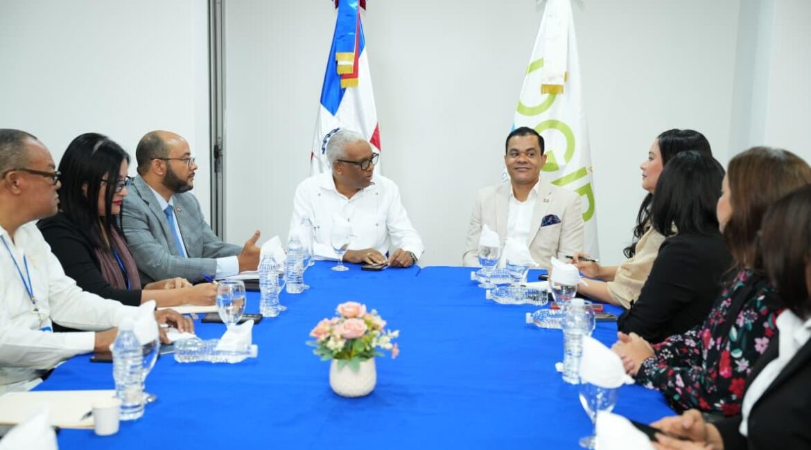 Representantes de la DIDA y la DGJP en reunión de trabajo para agilizar la atención a jubilados, pensionados y solicitantes de pensiones
